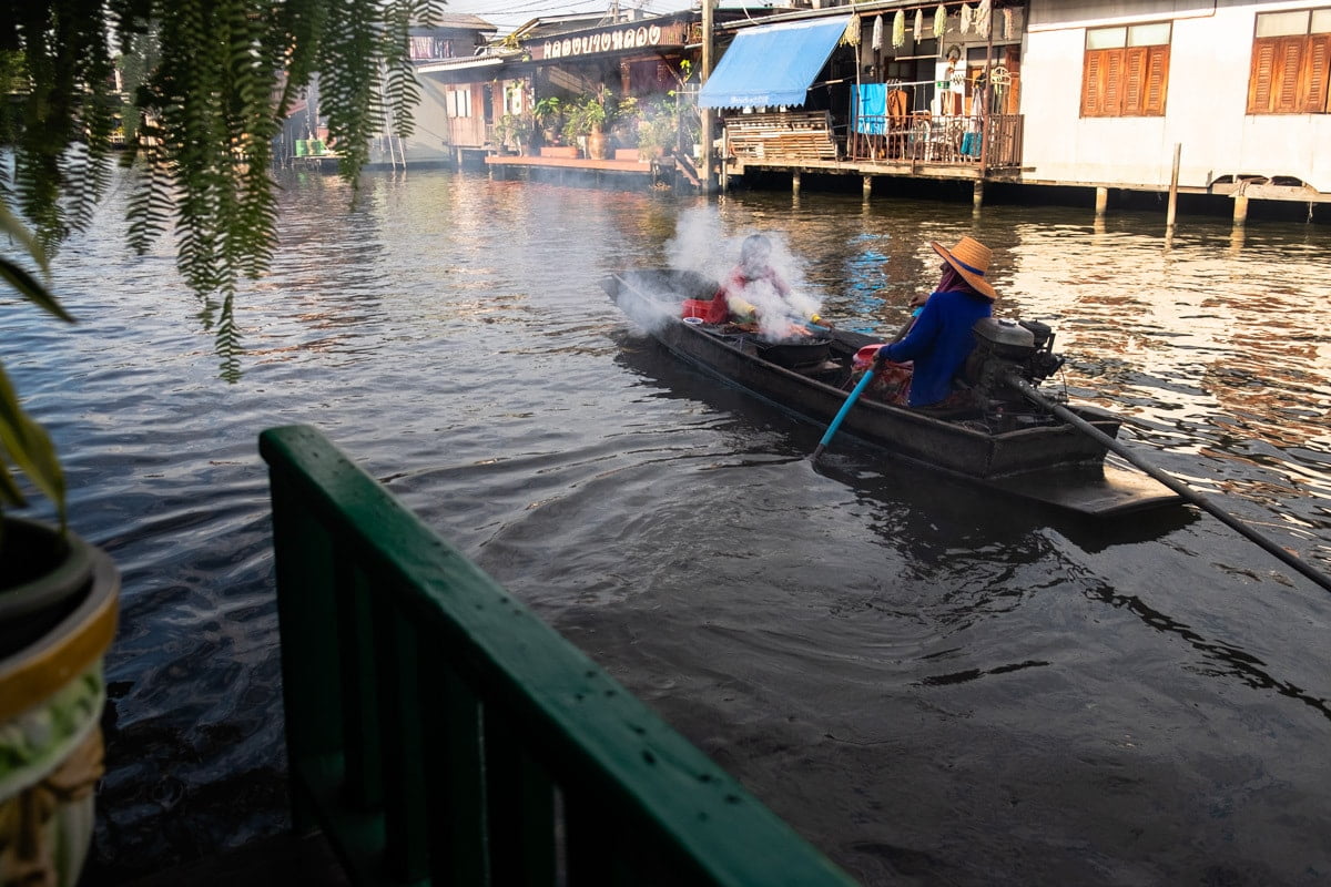 Barbecue chicken sellers on a boat on Bang Luang Canal.